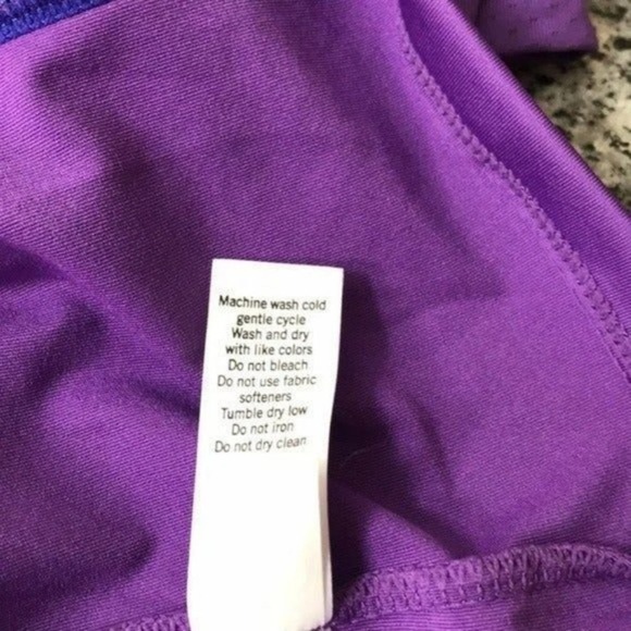 Athleta Activewear Workout Top Purple Wicking Pockets Medium M - Picture 5 of 5